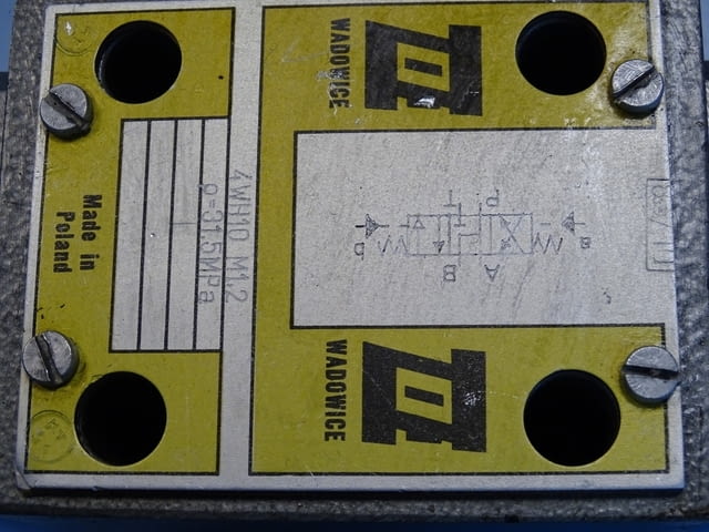 Хидравличен разпределител WADOWICE 4WH10 M1.2 directional valve 24VDC - снимка 6