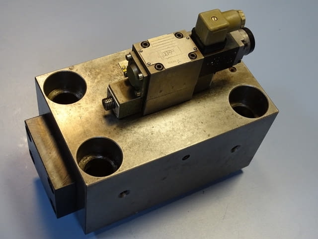 Хидравличен разпределител WADOWICE 4WE6051/024NZ4 2USSF-40/3 directional valve 24VDC - снимка 2