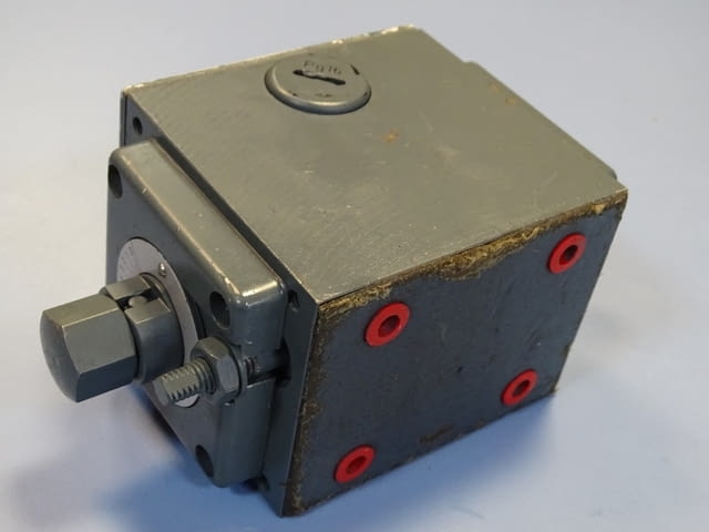 Хидравличен изключвател Rexroth FMR10P33-12/0 directional control valve - снимка 8