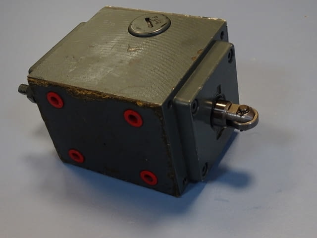 Хидравличен изключвател Rexroth FMR10P33-12/0 directional control valve - снимка 9