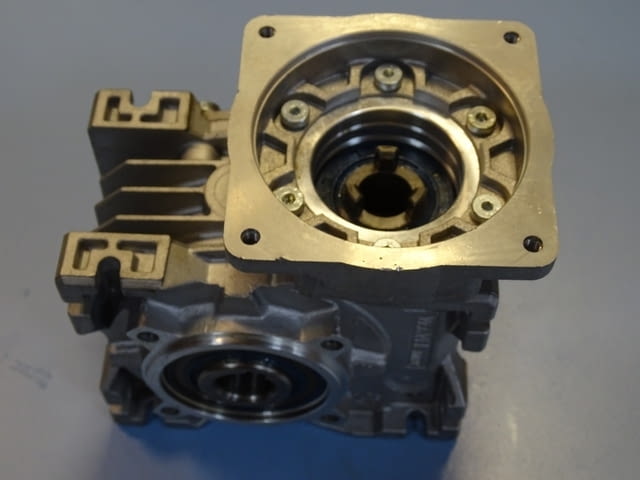 Редуктор червячен VARVEL FRT-G40 worm gear reducer 1:20, град Пловдив | Промишлено Оборудване - снимка 8