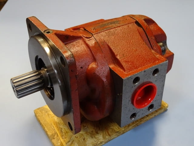 Хидравлична помпа Warynski P2C2120C5B26A Hydraulic pump, град Пловдив | Промишлено Оборудване - снимка 3
