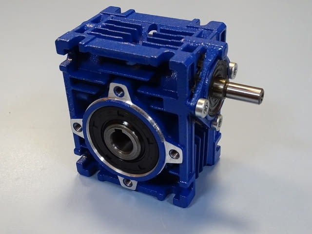 Червячен редуктор MOTOVARIO NRV030 worm gear reducer i:7.5, град Пловдив | Промишлено Оборудване - снимка 2