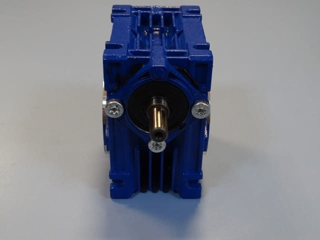 Червячен редуктор MOTOVARIO NRV030 worm gear reducer i:7.5, град Пловдив | Промишлено Оборудване - снимка 3