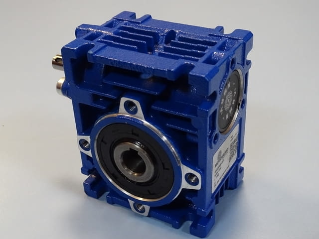 Червячен редуктор MOTOVARIO NRV030 worm gear reducer i:7.5, град Пловдив | Промишлено Оборудване - снимка 4