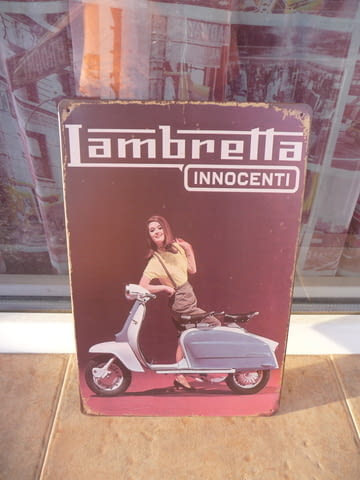 Метална табела мотор скутер мотопед Lambretta за градско стара реклама момиче - снимка 1