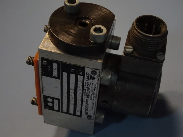 Хидравличен пропорционален клапан TOS Rakovnik SVG-10/M3-06-0 servo valve - снимка 6