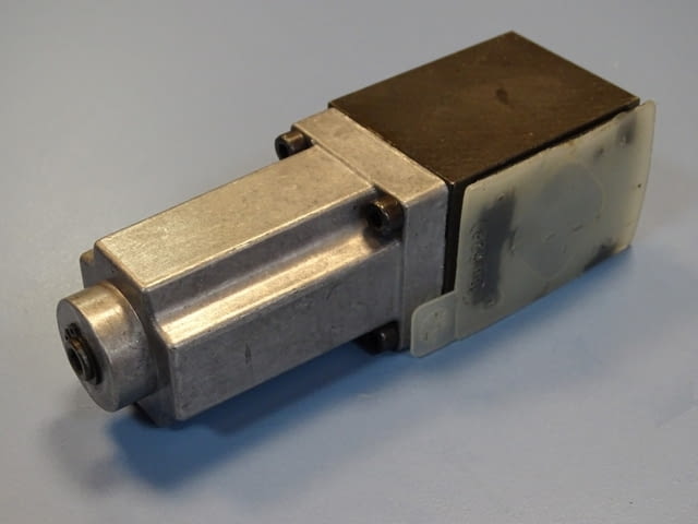 Редуциращ разпределител Hydraulik Ring VM064A06B1 pressure reducing valve - снимка 4