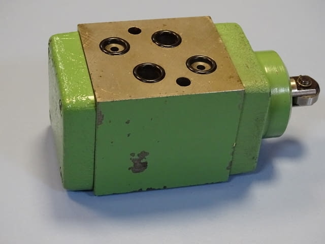 Хидравличен разпределител Hydraulik Ring SRF2-10-3 plunger operated hydraulic valve - снимка 8