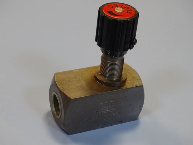 Регулатор на дебит Flutec DRV16-1.0/0P flow control valve G3/4 - снимка 1