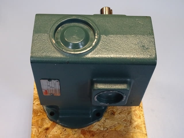 Червячен редуктор DODGE TIGEAR MR94621 gear reducer size ratio 56/262-60 - снимка 7