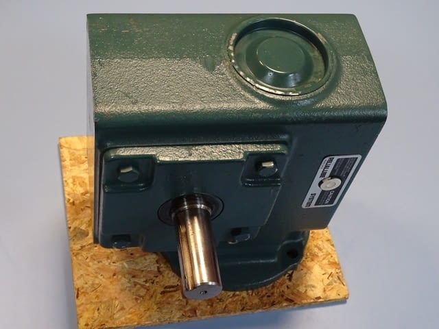 Червячен редуктор DODGE TIGEAR MR94621 gear reducer size ratio 56/262-60 - снимка 8