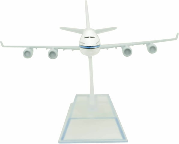 Бойнг 747 самолет модел макет Kuwait Airways метален лайнер, city of Radomir - снимка 2