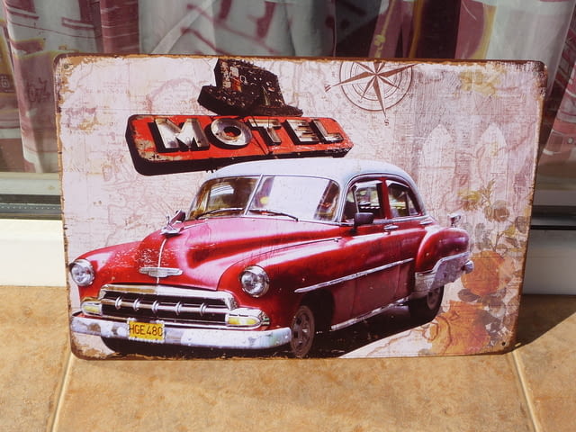 Метална табела кола ретро модел стара Мотел американска Куба кубинска - снимка 1