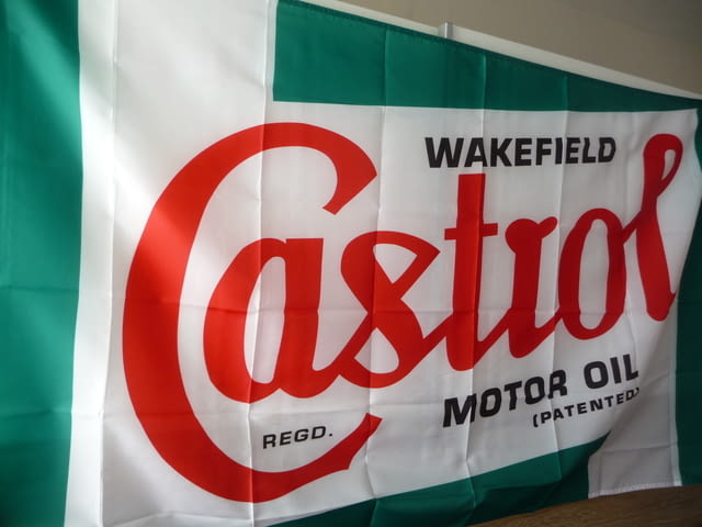 Castrol motor oil знаме бира реклама масло за двигатели кола бензин дизел - снимка 2