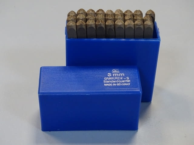 Комплект шлосерски букви-латиница 3 mm Gravurem-S 58-61 HRC, град Пловдив - снимка 1
