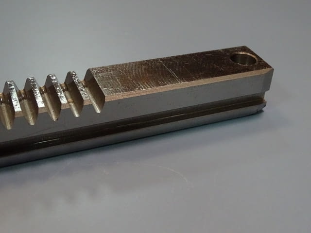 Зъбна рейка за фреза Makino L-340 mm - град Пловдив | Инструменти - снимка 4