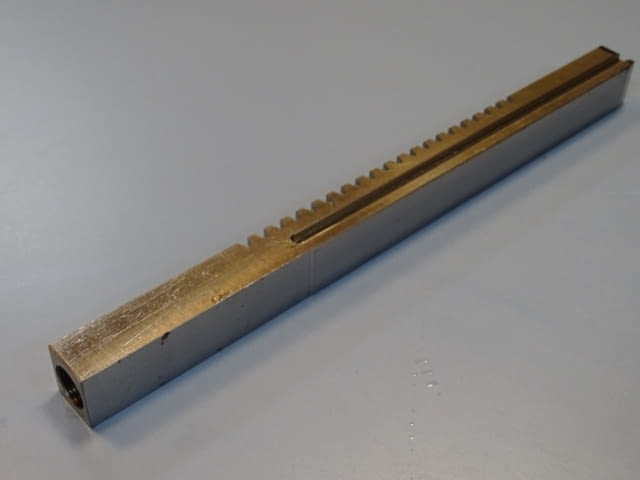 Зъбна рейка за фреза Makino L-340 mm - град Пловдив | Инструменти - снимка 5