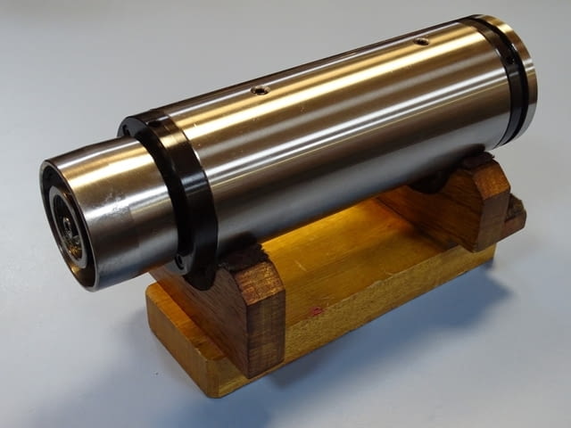 Шпиндел за шлайф OKUMA Ф80 mm, L-200 mm, град Пловдив | Промишлено Оборудване - снимка 1