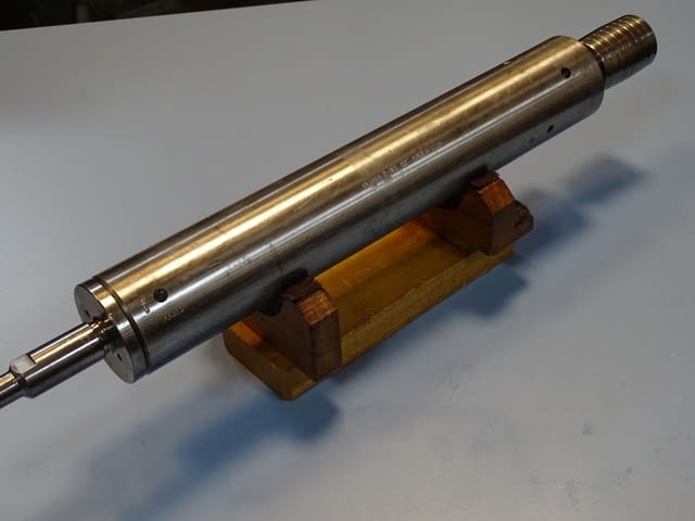 Шпиндел Г-167 за вътрешен шлайф Ф65 L-400, град Пловдив | Промишлено Оборудване - снимка 1