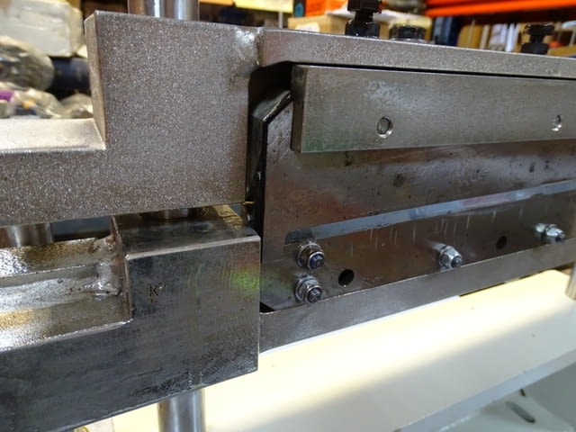 Пневматична гилотина за пластмаса Battenfeld Fischer TM-325 Pneumatic Cuillotine Cutter Plastic - снимка 6