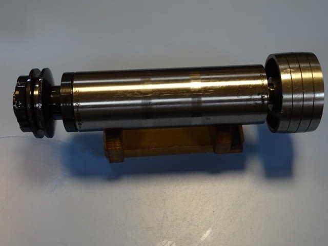 Шпиндел за шлайф 3К227В Ф85 L-260 0.003mm, city of Plovdiv | Industrial Equipment - снимка 2