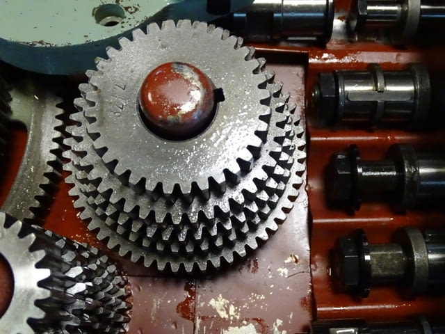 Комплект лира (зъбни колела и валове Ф28 М2) за универсален делителен апарат УДГ-250 - снимка 4