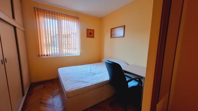 Продавам тристаен апартамент в Гръцка махала 3-стаен, 90 м2, Тухла - град Варна | Апартаменти - снимка 8