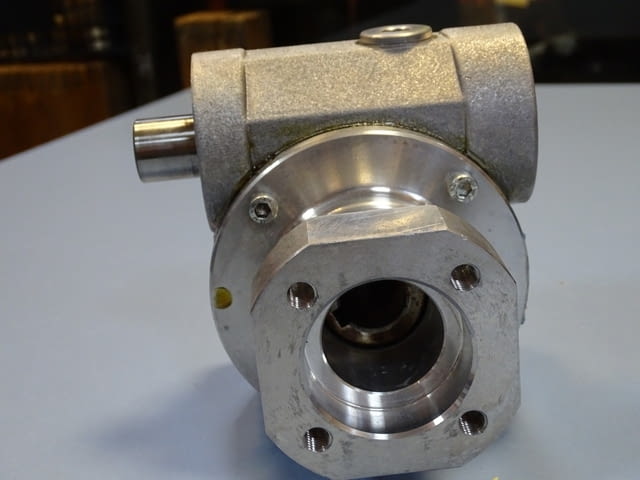 Червячен редуктор GHIRRI MOTORIDUTTORI MRV05 F1 worm gear reducer 1:10 - снимка 8