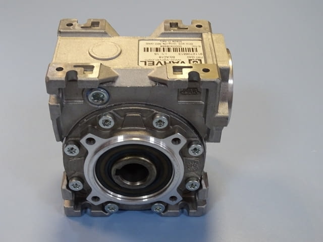 Червячен редуктор VARVEL FRT-G40 reducer worm gear box 1:15, city of Plovdiv - снимка 7