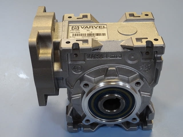 Червячен редуктор VARVEL FRT-G40 B3 reducer worm gear box 1:5 - снимка 2