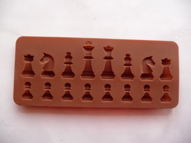 Силиконовa формa за сладкиши шахматни фигури бонбони шах мат, град Радомир - снимка 2