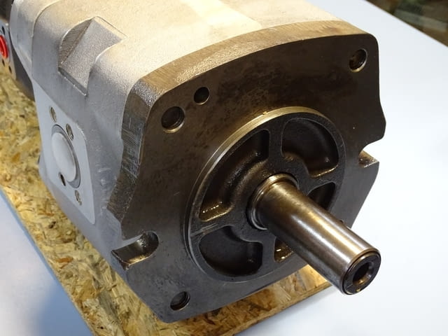 Хидравлична помпа VOITH IPH5/3/2-64/16/8 701 gear pump, city of Plovdiv | Industrial Equipment - снимка 3