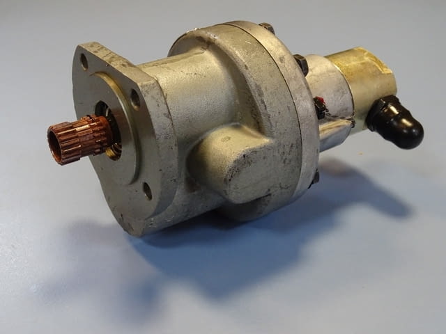 Хидравлична помпа Jihostroj ZBC 15R0-1 gear pump, city of Plovdiv | Industrial Equipment - снимка 1