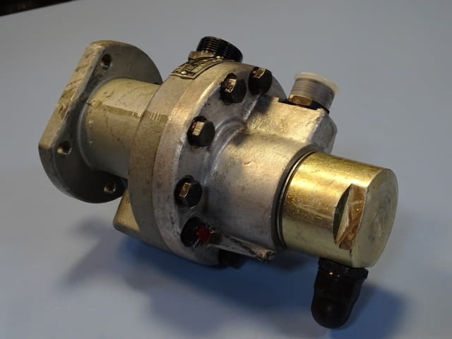 Хидравлична помпа Jihostroj ZBC 15R0-1 gear pump, city of Plovdiv | Industrial Equipment - снимка 2