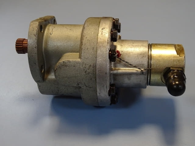 Хидравлична помпа Jihostroj ZBC 15R0-1 gear pump, city of Plovdiv | Industrial Equipment - снимка 7