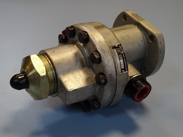 Хидравлична помпа Jihostroj ZBC 10RТ2 gear pump, city of Plovdiv | Industrial Equipment - снимка 1