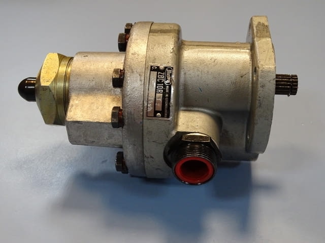 Хидравлична помпа Jihostroj ZBC 10RТ2 gear pump, city of Plovdiv | Industrial Equipment - снимка 2