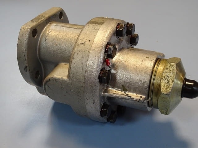 Хидравлична помпа Jihostroj ZBC 10RТ2 gear pump, city of Plovdiv | Industrial Equipment - снимка 4