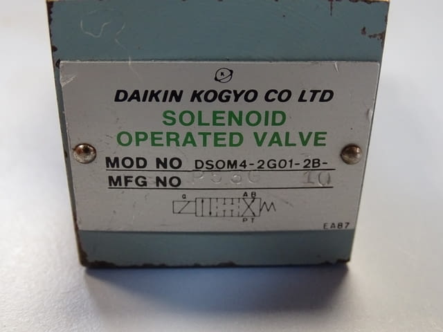 Хидравличен разпределител Daikin DSOM4-2G01-2B- solenoid valve 100V - снимка 3