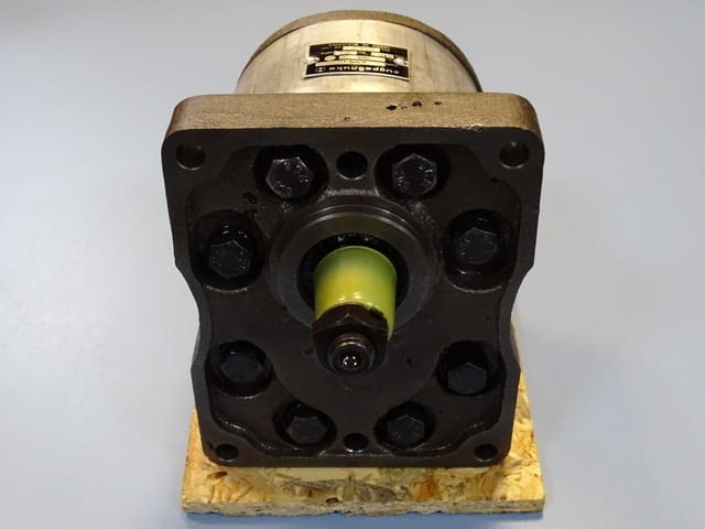 Хидравлична помпа "Хидравлика" А25ВХ, 250 bar, city of Plovdiv | Industrial Equipment - снимка 2