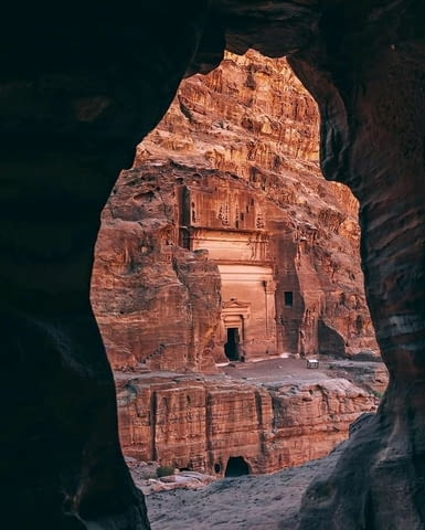 Най-доброто от ЙОРДАНИЯ за 5 нощи със закуски и вечери и директен полет! - снимка 2