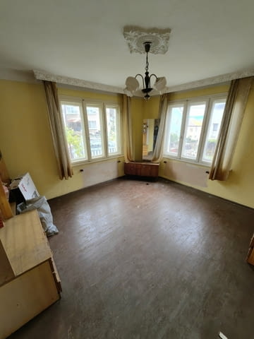 Продавам етаж от къща в гр. Перник кв. Варош, city of Pernik | Houses & Villas - снимка 2