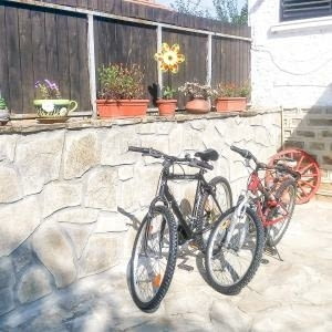 Самостоятелна вила на Килифаревския манастир, 10 км от Велико Търново - снимка 10