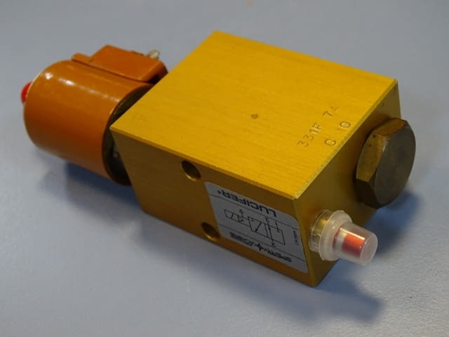 Пневматичен вентил Sperry Vickers Lucifer 331F74 pneumatic valve 24VDC - снимка 9