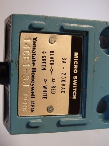 Краен изключвател Yamatake Honeywell 14CE1-3J limit switch 3A 250VAC - снимка 3