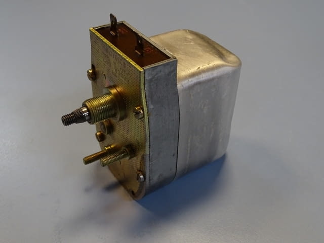 Мотор редуктор за чистачки Bosch 0390117050 wiper motor 24VDC - снимка 1