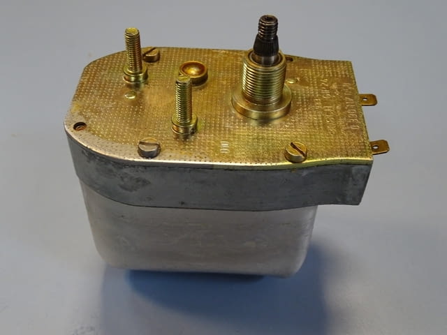 Мотор редуктор за чистачки Bosch 0390117050 wiper motor 24VDC - снимка 3