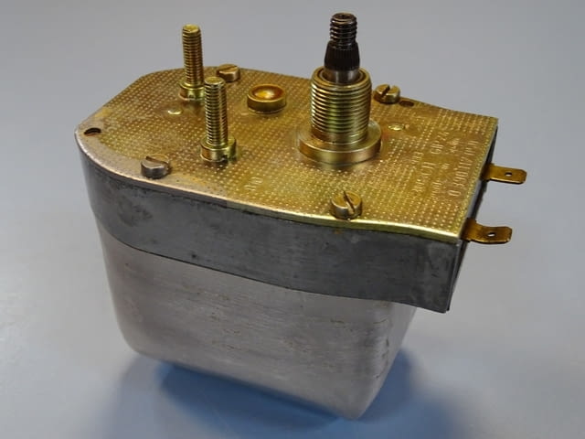 Мотор редуктор за чистачки Bosch 0390117050 wiper motor 24VDC - снимка 7