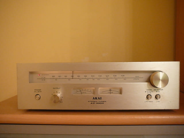 Akai at-2200 - град Пазарджик | Ресийвъри / Усилватели - снимка 1
